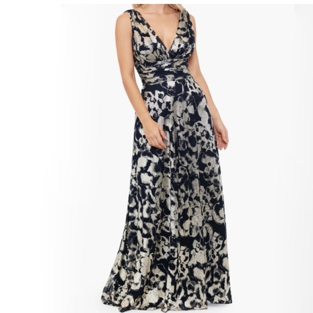Betsy & Adam Foil Print Sleeveless Mesh Gown - Picture 2 of 4